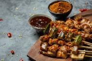 Do not eat spicy dishes when you're sick. (Image via Freepik/Jcomp)